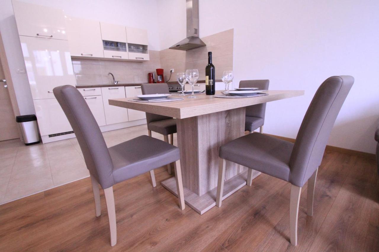 Apartman Darija Podstrana Ngoại thất bức ảnh